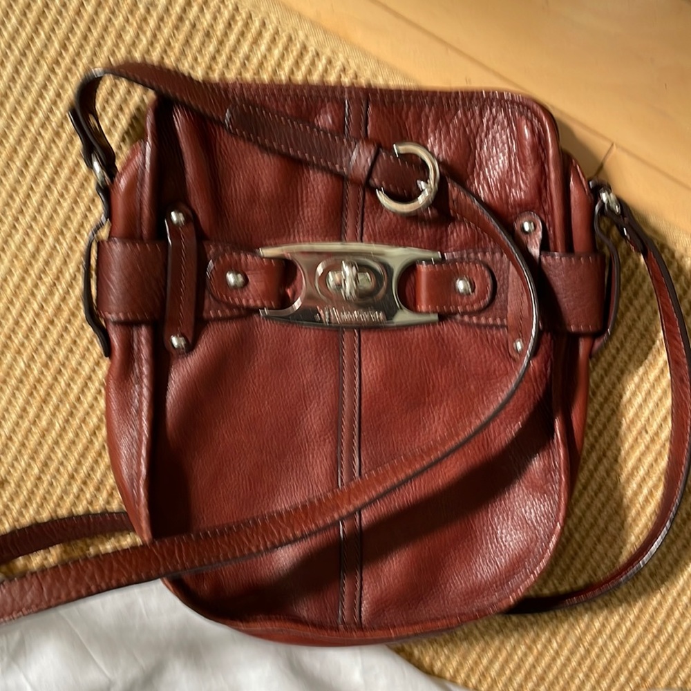 B Makowski pebbled leather bag EUC